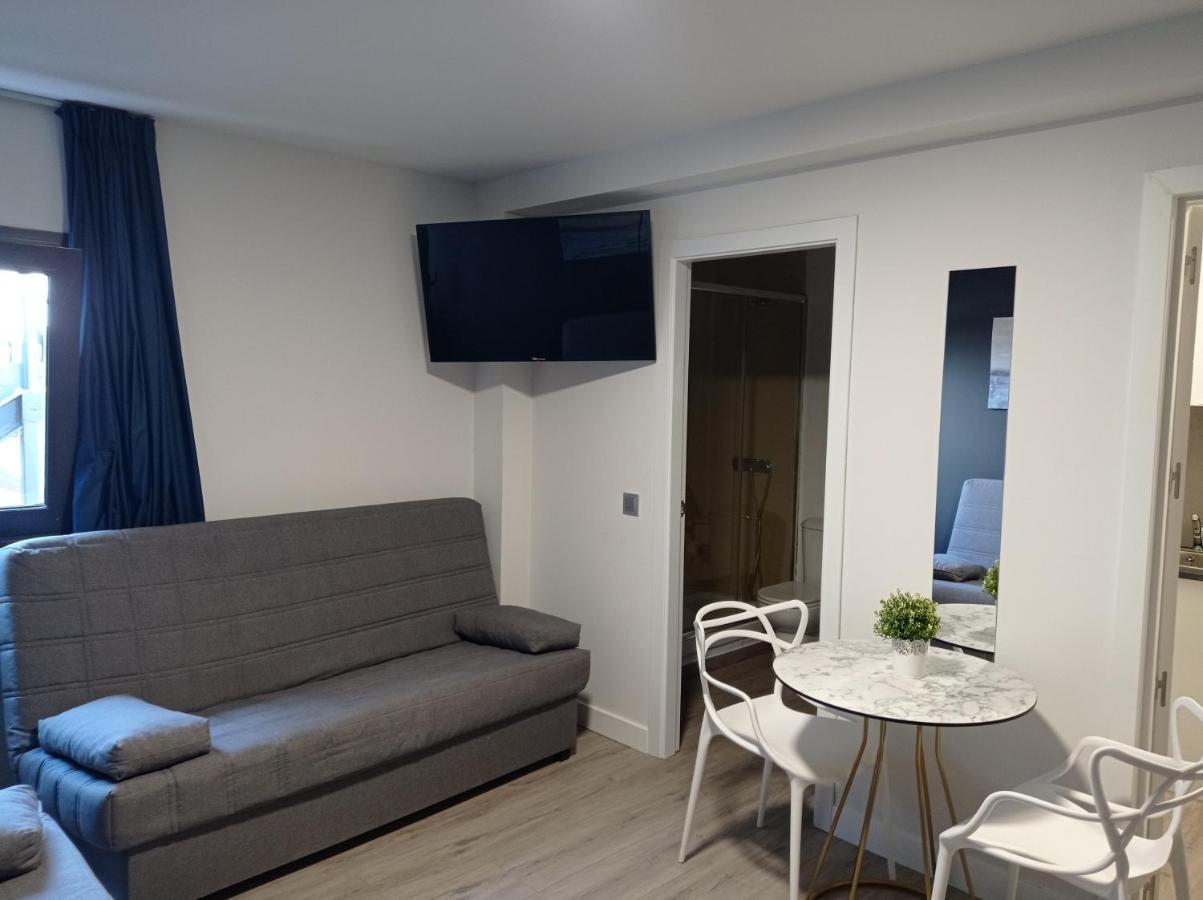 Apartamentos Hi Apartaments Santander 3000 Maliano Exterior photo
